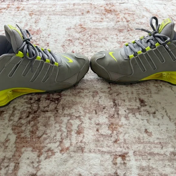 Nike Shox Gray Sneakers with Neon Accents - Picture 6 of 7